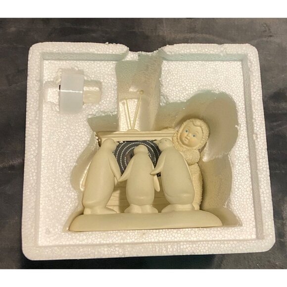 Snowbabies "Thats Enough TV For Today!" Figurine With Penguins By Kristi Jensen - Picture 8 of 16